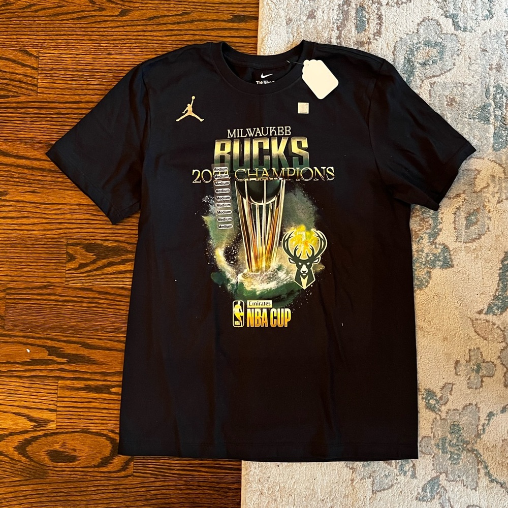 Milwaukee Bucks Jordan 2024 NBA Cup Champions Locker Room Authentic T-Shirt *M*